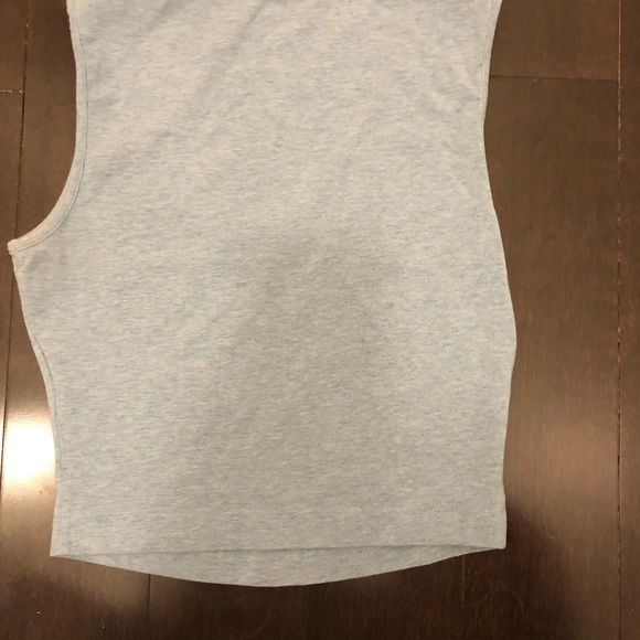 Guess Crop Top Size XS perfect condition - Picture 5 of 5